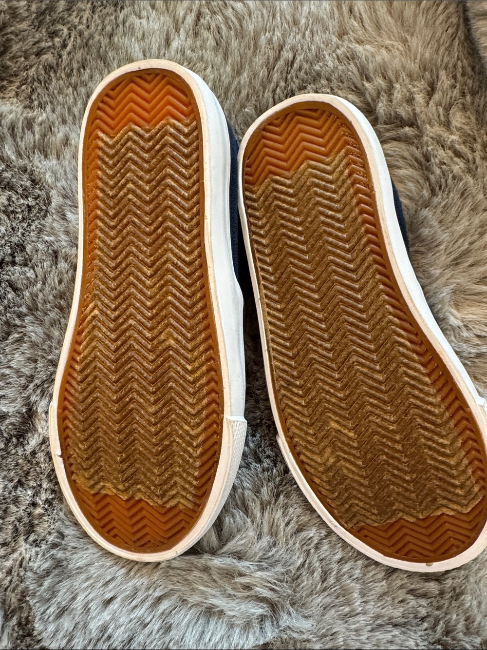 Lily & Dan Navy Slip-On Sneakers with Green Accent and Eye Graphic. BRAND NEW - Picture 6 of 6